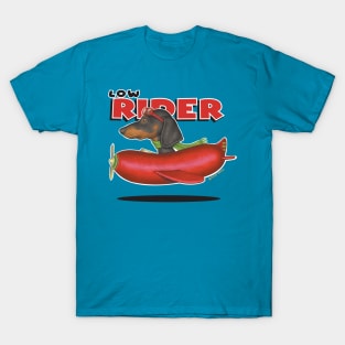 Fun Black and tan Dachshund flying a hot dog plane. T-Shirt